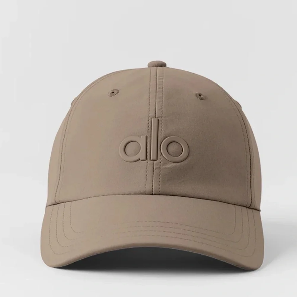 Alo Yoga Performance Off-Duty Cap Gravel
